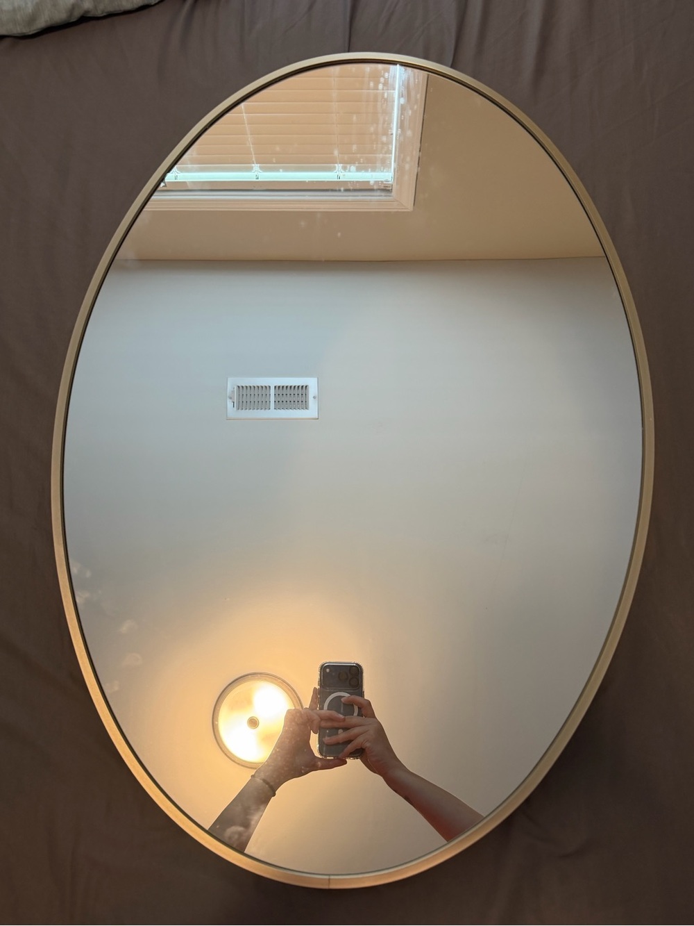 Oval Wall Mirror in Gold Finish - Home Wall Decor